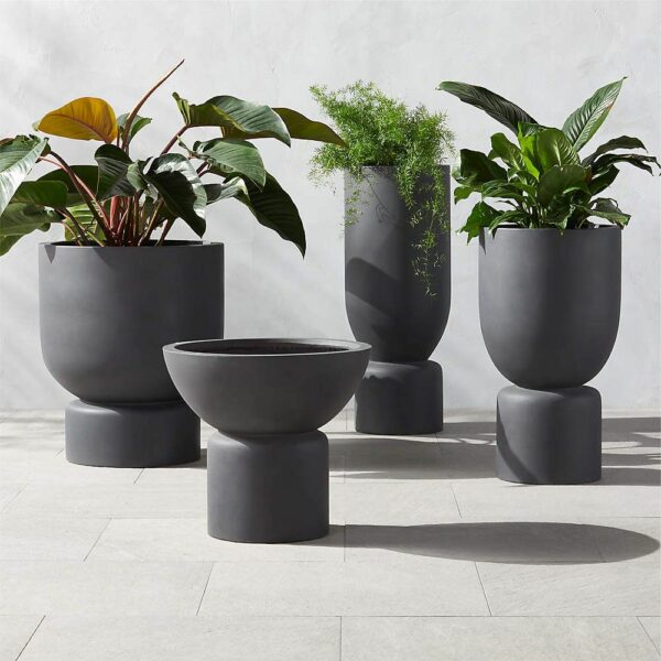 Outdoor Planters (Type: Ceramic)